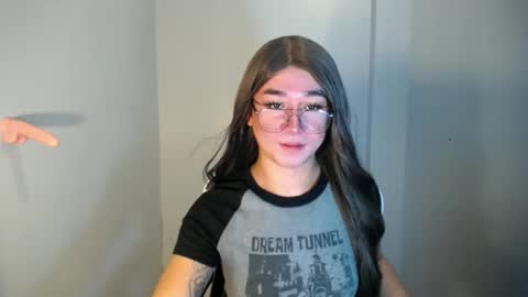 LORINE online show from 01/03/25, 11:44