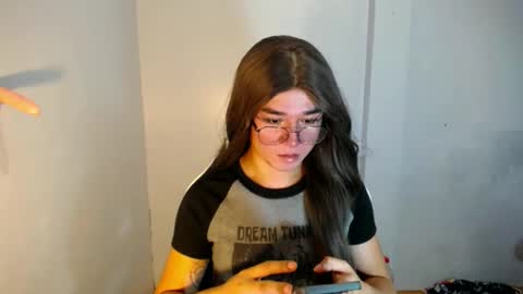 LORINE online show from 01/11/25, 11:02