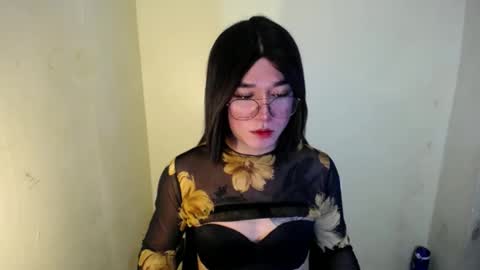LORINE online show from 01/22/25, 06:52