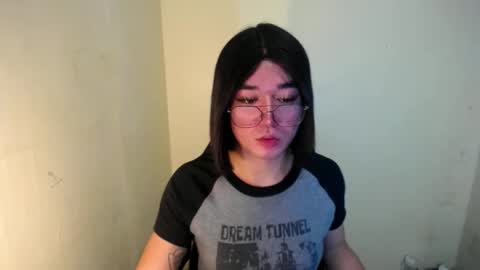 LORINE online show from 02/02/25, 05:10