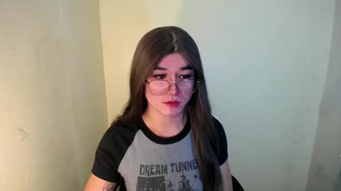 LORINE online show from 02/06/25, 05:25