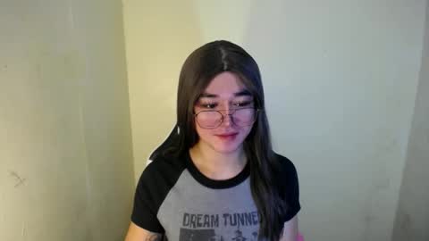 LORINE online show from 02/22/25, 02:28