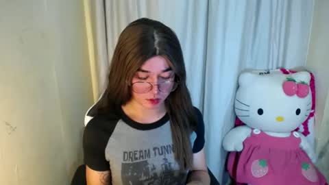 LORINE online show from 02/23/25, 10:20