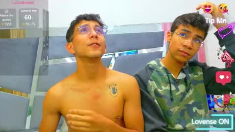 Snapshot of desire4duo chatting on 11/17/25, 12:55 desire4duo online show from 11/17/25, 12:55