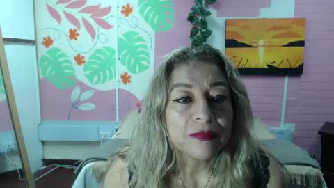 VALERIA online show from 01/06/25, 03:29