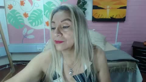 VALERIA online show from 09/08/25, 05:01