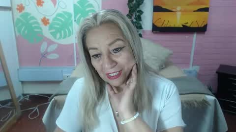 VALERIA online show from 04/08/26, 03:34