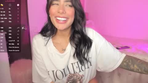 Sophie  online show from 11/05/25, 12:32