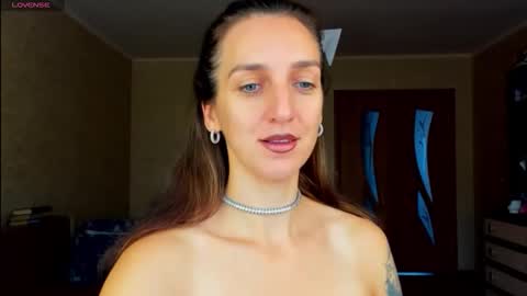 desired zoya online show from 09/25/25, 05:22