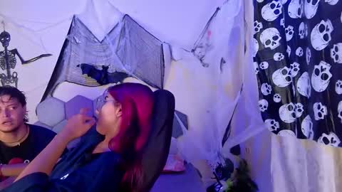 Snapshot of desireduo_tgn chatting on 11/01/25, 05:48 TORI AND MR. BEAR online show from 11/01/25, 05:48