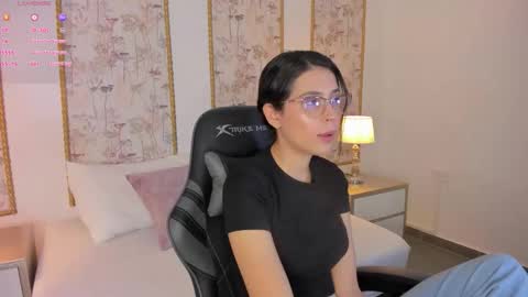 desire online show from 01/10/26, 12:07