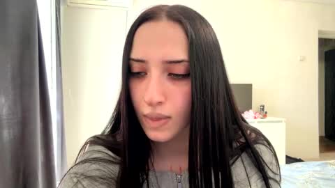 Snapshot of desireespady chatting on 05/23/26, 12:31 Kira online show from 05/23/26, 12:31