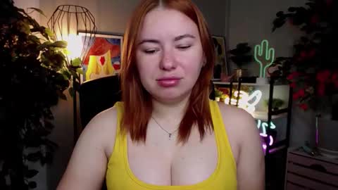 LAYLA online show from 09/16/25, 06:25