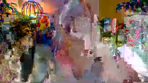 LAYLA online show from 10/06/25, 06:44