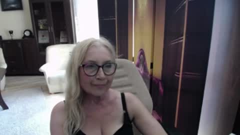 S O F I A online show from 06/29/26, 01:55