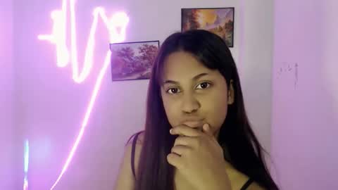 Snapshot of dess_morena chatting on 06/11/26, 06:44 Dess online show from 06/11/26, 06:44