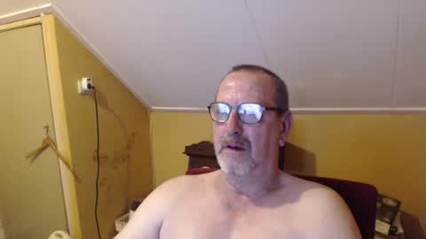 destelp online show from 07/15/26, 10:37