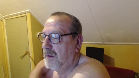 destelp online show from 07/23/26, 04:32