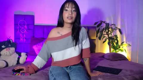 Independent model online show from 09/26/25, 04:05
