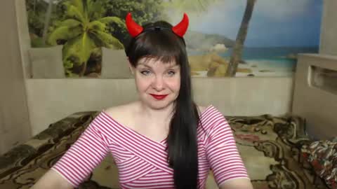 Snapshot of destinykiss chatting on 05/10/26, 06:02 destinykiss online show from 05/10/26, 06:02