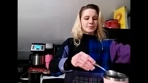 desturbingdetale699 online show from 01/01/25, 12:53