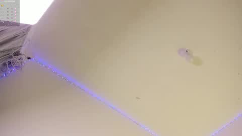 desty_y online show from 10/01/25, 12:49