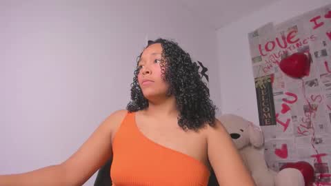 desty_y online show from 02/18/26, 03:02