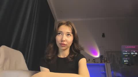 Snapshot of devaivy chatting on 09/22/25, 01:02 Deva online show from 09/22/25, 01:02