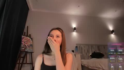 Snapshot of devaivy chatting on 12/04/25, 01:53 Deva online show from 12/04/25, 01:53