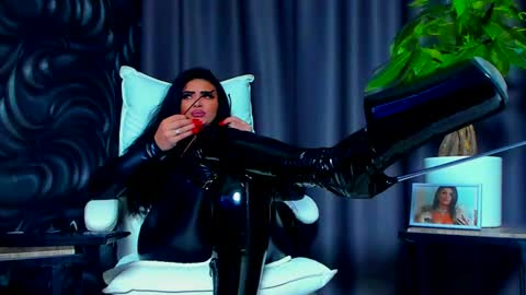 Devasha online show from 01/24/25, 02:39