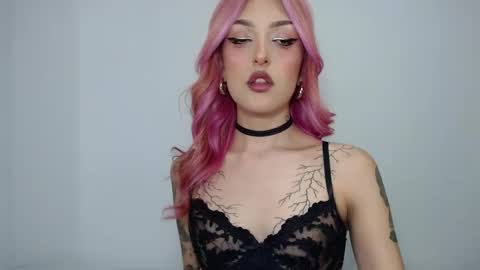 Snapshot of devil_blood chatting on 11/11/25, 07:25 Angel Boo and Adrian online show from 11/11/25, 07:25