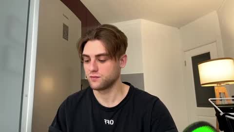 Snapshot of devilnut1 chatting on 02/13/25, 07:45 devilnut1 online show from 02/13/25, 07:45