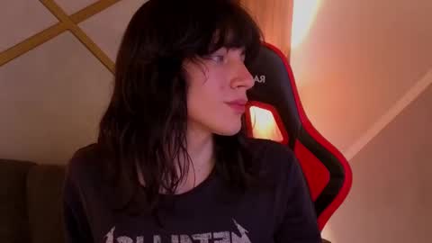 Alex online show from 10/05/25, 04:33