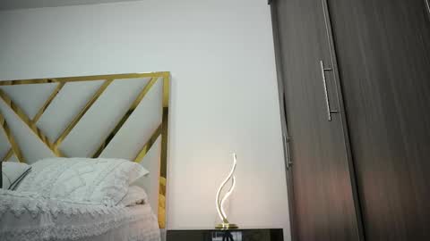 Snapshot of devin_hunter chatting on 09/30/25, 12:26 Devin Hunter online show from 09/30/25, 12:26