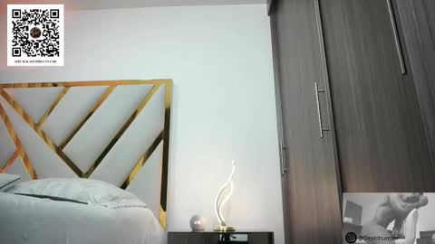 Snapshot of devin_hunter chatting on 10/25/25, 11:43 Devin Hunter online show from 10/25/25, 11:43