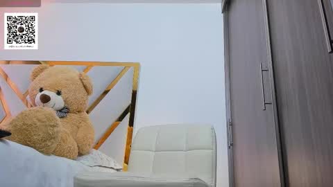 Snapshot of devin_hunter chatting on 11/02/25, 01:35 Devin Hunter online show from 11/02/25, 01:35