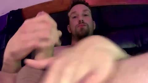 Snapshot of deviousdixk chatting on 12/07/24, 03:19 Auzzy Dream online show from 12/07/24, 03:19