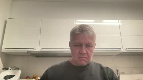 Snapshot of devon_nite chatting on 09/28/25, 10:48 Devon online show from 09/28/25, 10:48