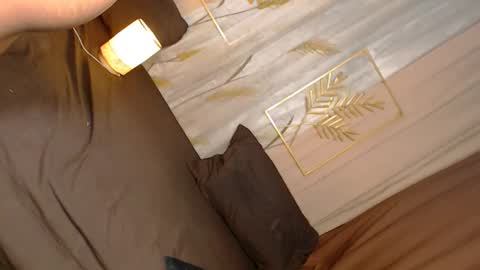 rhiane online show from 10/19/25, 09:43