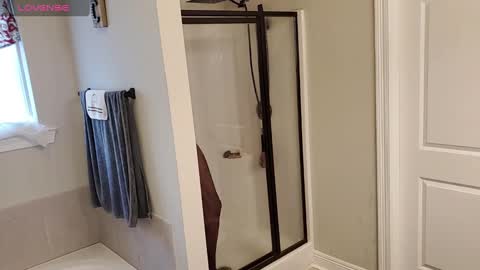 Dextercollins online show from 12/18/24, 07:30