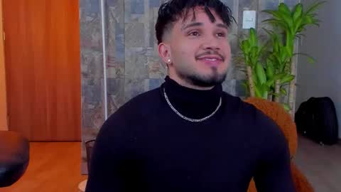 Snapshot of deymon_scott chatting on 11/09/25, 08:18 JULIAN online show from 11/09/25, 08:18