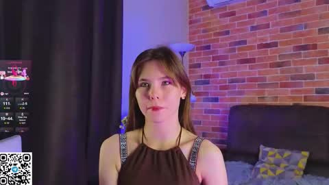 Snapshot of deyvessa chatting on 09/26/25, 06:12 Kira online show from 09/26/25, 06:12