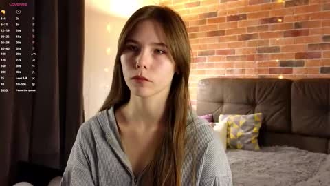 Snapshot of deyvessa chatting on 10/08/25, 06:16 Kira online show from 10/08/25, 06:16