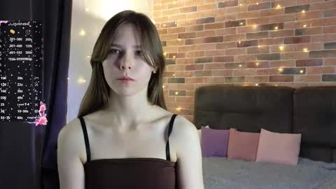 Snapshot of deyvessa chatting on 10/31/25, 05:25 Kira online show from 10/31/25, 05:25