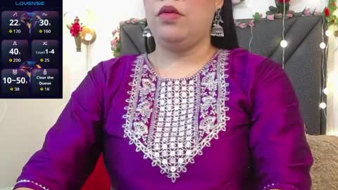 dharanisnisha online show from 04/07/26, 11:54