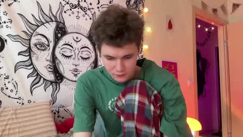 Di Alex online show from 12/19/24, 10:02