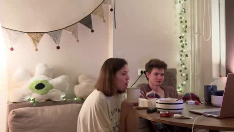 Di Alex online show from 12/21/24, 04:14