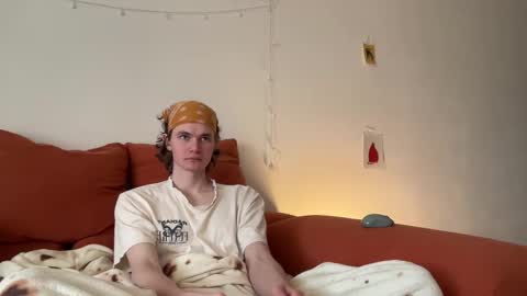 Snapshot of di_n_alex chatting on 11/27/25, 09:55 Di Alex online show from 11/27/25, 09:55