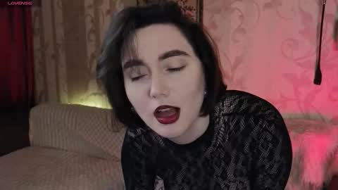Snapshot of dia__diana chatting on 12/20/25, 01:29 Diana Di Honey online show from 12/20/25, 01:29