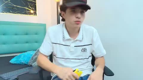   online show from 10/22/25, 08:30